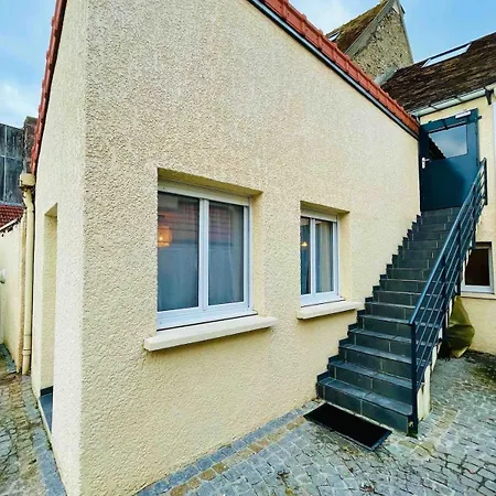 Studio Downtown Private Parking Montlhéry Exterior photo